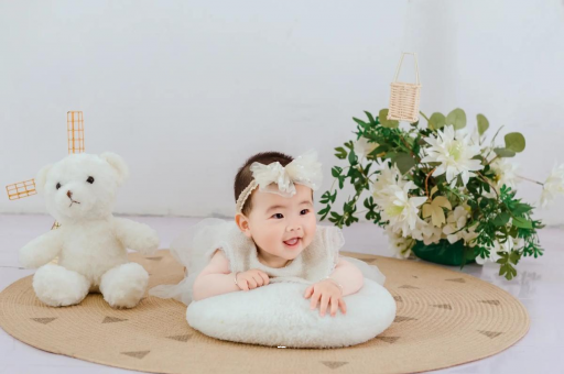 晋中宝宝三个月翻身